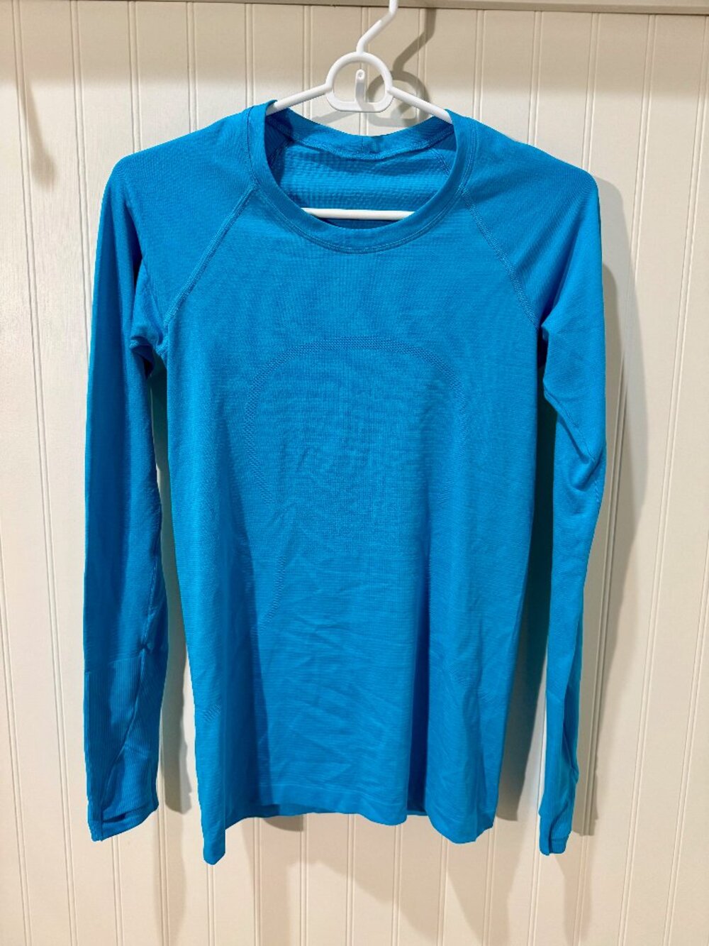 Lululemon blue athletic shirt